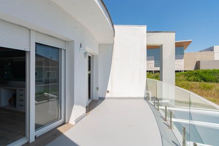 Casa à venda com 928m², 5 quartos e 4 vagas