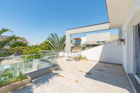 Casa à venda com 928m², 5 quartos e 4 vagas