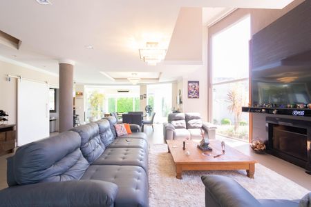 Casa à venda com 928m², 5 quartos e 4 vagas
