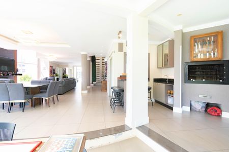 Casa à venda com 928m², 5 quartos e 4 vagas