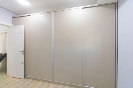 Casa à venda com 928m², 5 quartos e 4 vagas