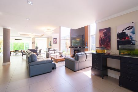 Casa à venda com 928m², 5 quartos e 4 vagas