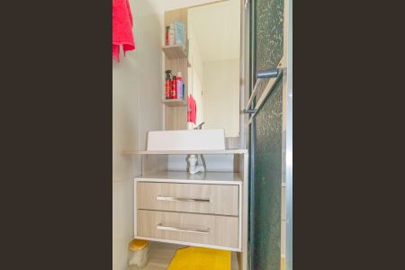 Casa à venda com 112m², 2 quartos e 1 vaga Casa à venda com 112m², 2 quartos e 1 vagaBanheiro Social