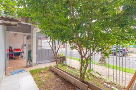 Casa à venda com 112m², 2 quartos e 1 vaga Casa à venda com 112m², 2 quartos e 1 vagaQuintal