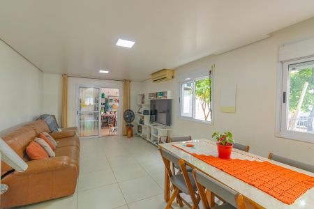 Casa para alugar com 2 quartos, 112m² em Fátima, Canoas