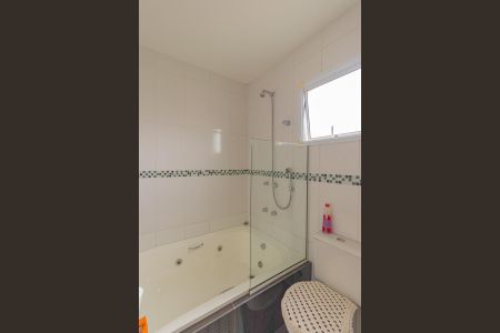 Casa à venda com 112m², 2 quartos e 1 vaga Casa à venda com 112m², 2 quartos e 1 vagaBanheiro da Suíte