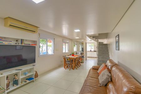 Casa à venda com 112m², 2 quartos e 1 vaga Casa à venda com 112m², 2 quartos e 1 vagaSala