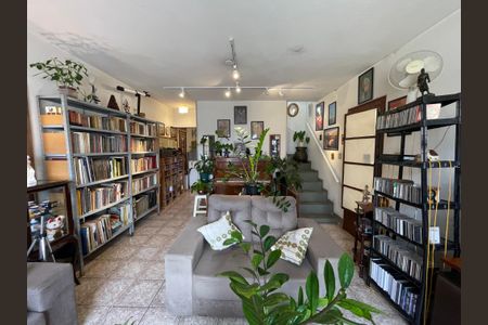 Sala de casa para alugar com 4 quartos, 98m² em Jardim das Vertentes, São Paulo
