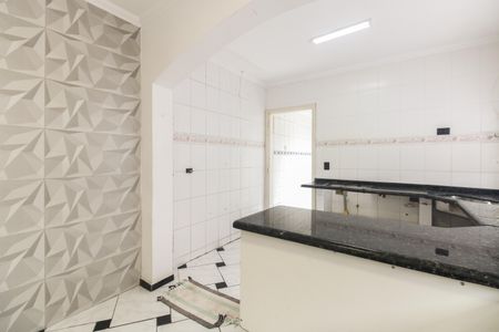 Casa para alugar com 300m², 4 quartos e 4 vagasCozinha 