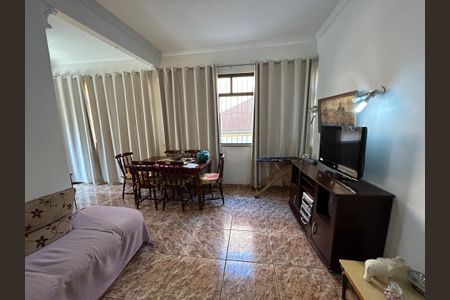 Casa à venda com 121m², 2 quartos e 1 vagaSala