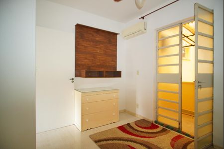 Quarto 2 de apartamento à venda com 2 quartos, 67m² em Cristo Redentor, Porto Alegre