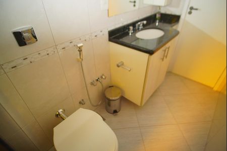 Apartamento à venda com 67m², 2 quartos e sem vagaBanheiro Corredor