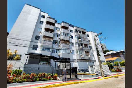 Apartamento para alugar com 99m², 3 quartos e 1 vaga Apartamento para alugar com 99m², 3 quartos e 1 vagaFachada