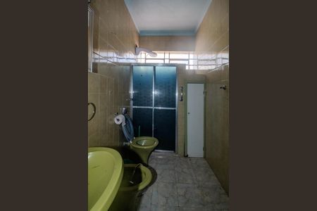 Apartamento para alugar com 113m², 4 quartos e sem vaga Apartamento para alugar com 113m², 4 quartos e sem vagaBanheiro 2