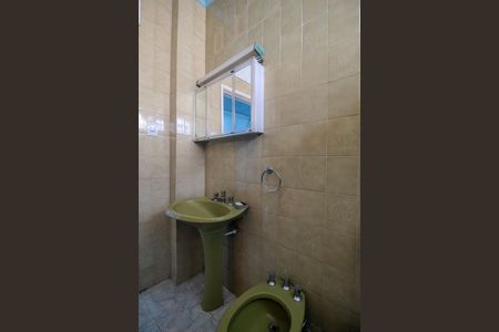 Apartamento para alugar com 113m², 4 quartos e sem vaga Apartamento para alugar com 113m², 4 quartos e sem vagaBanheiro 2