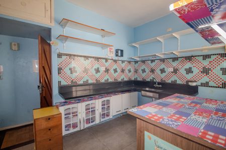 Apartamento para alugar com 113m², 4 quartos e sem vaga Apartamento para alugar com 113m², 4 quartos e sem vagaCozinha