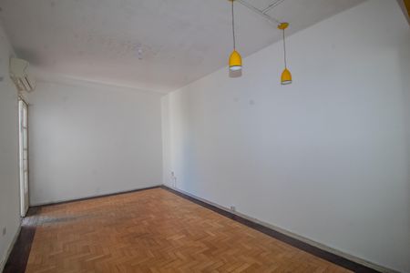 Apartamento para alugar com 113m², 4 quartos e sem vaga Apartamento para alugar com 113m², 4 quartos e sem vagaSala