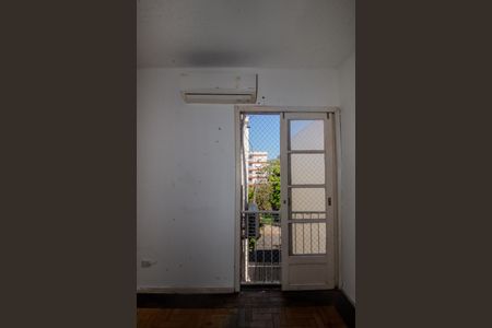 Apartamento para alugar com 113m², 4 quartos e sem vaga Apartamento para alugar com 113m², 4 quartos e sem vagaSala