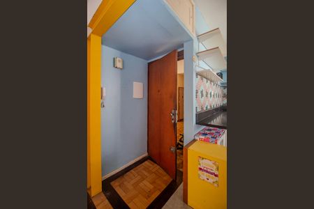 Apartamento para alugar com 113m², 4 quartos e sem vaga Apartamento para alugar com 113m², 4 quartos e sem vagaSala