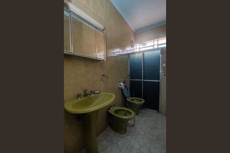 Apartamento para alugar com 113m², 4 quartos e sem vaga Apartamento para alugar com 113m², 4 quartos e sem vagaBanheiro 2