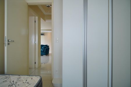 Apartamento à venda com 74m², 2 quartos e 1 vagaQuarto 2