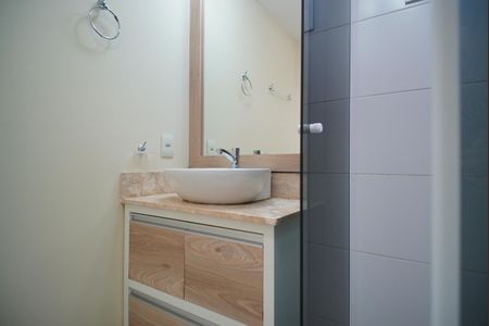 Apartamento à venda com 74m², 2 quartos e 1 vagaBanheiro Corredor