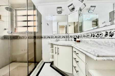 Apartamento à venda com 137m², 3 quartos e 1 vagaBanheiro 1