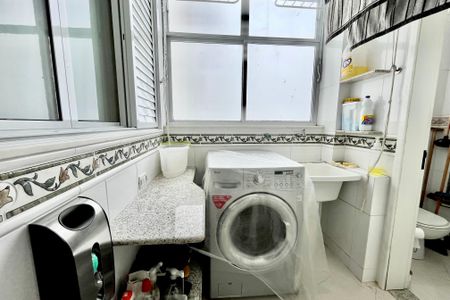 Apartamento à venda com 137m², 3 quartos e 1 vagaÁrea de Serviço