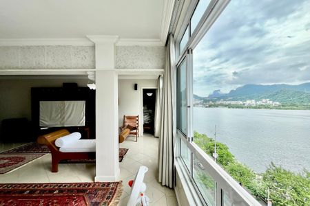 Apartamento à venda com 137m², 3 quartos e 1 vagaSala 