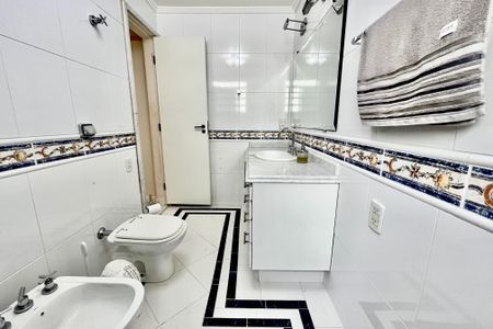 Apartamento à venda com 137m², 3 quartos e 1 vagaBanheiro 2