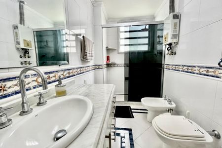Apartamento à venda com 137m², 3 quartos e 1 vagaBanheiro 2