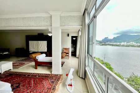 Apartamento à venda com 137m², 3 quartos e 1 vagaSala 