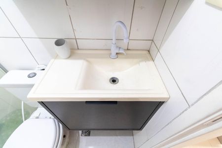 Casa de condomínio para alugar com 84m², 2 quartos e 1 vaga Casa de condomínio para alugar com 84m², 2 quartos e 1 vagaBanheiro