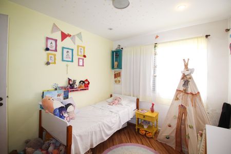 Apartamento à venda com 94m², 3 quartos e 1 vagaQuarto 2 