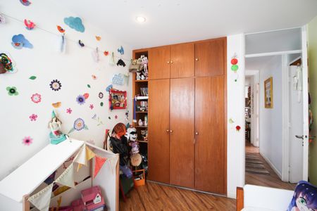 Apartamento à venda com 94m², 3 quartos e 1 vagaQuarto 2 