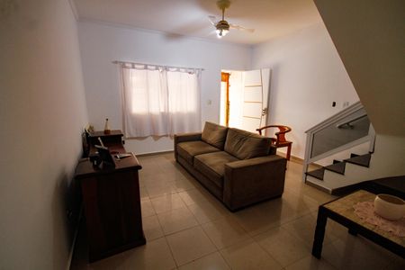 Casa para alugar com 70m², 2 quartos e 1 vagaSala