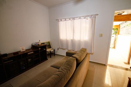 Casa para alugar com 70m², 2 quartos e 1 vagaSala