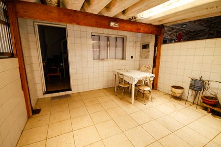 Casa para alugar com 70m², 2 quartos e 1 vagaGaragem