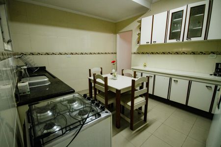 Casa para alugar com 70m², 2 quartos e 1 vagaCozinha