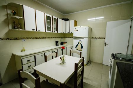 Casa para alugar com 70m², 2 quartos e 1 vagaCozinha