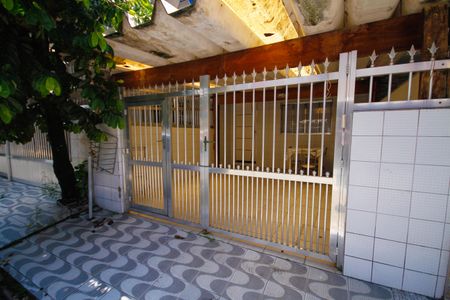 Casa para alugar com 70m², 2 quartos e 1 vagaFachada