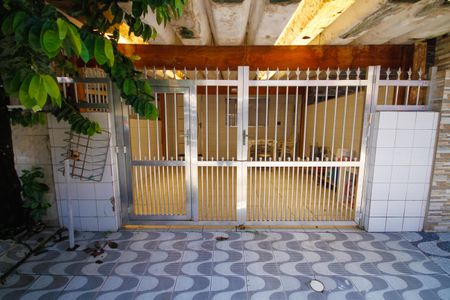 Casa para alugar com 70m², 2 quartos e 1 vagaFachada