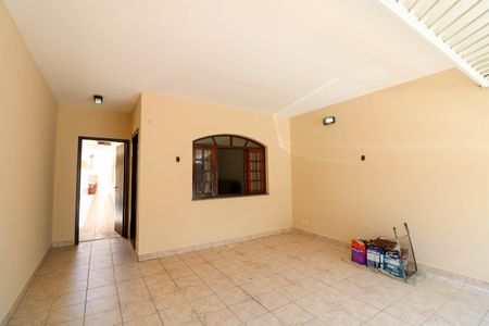 Casa para alugar com 157m², 4 quartos e 2 vagas Casa para alugar com 157m², 4 quartos e 2 vagasGaragem