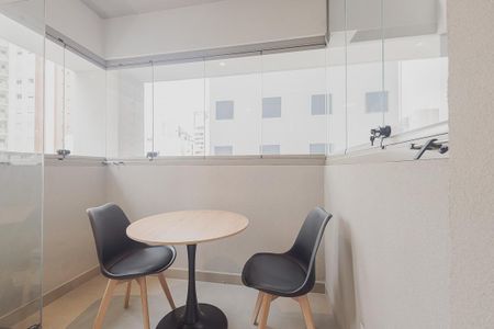 Apartamento para alugar com 28m², 1 quarto e sem vagaVaranda