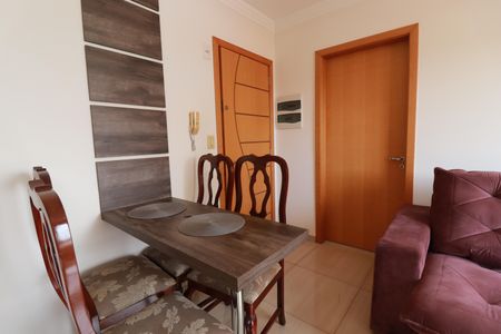 Sala de apartamento para alugar com 1 quarto, 36m² em Residencial Florida, Ribeirão Preto