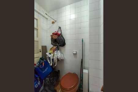 Apartamento à venda com 143m², 3 quartos e 2 vagas Apartamento à venda com 143m², 3 quartos e 2 vagasBanheiro de serviço