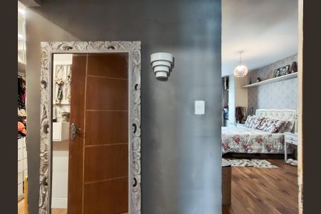 Apartamento à venda com 143m², 3 quartos e 2 vagas Apartamento à venda com 143m², 3 quartos e 2 vagasSuíte