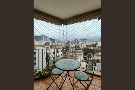 Apartamento à venda com 143m², 3 quartos e 2 vagas Apartamento à venda com 143m², 3 quartos e 2 vagasVista do Quarto 2