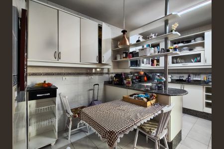 Apartamento à venda com 143m², 3 quartos e 2 vagas Apartamento à venda com 143m², 3 quartos e 2 vagasCozinha