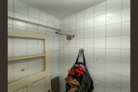 Apartamento à venda com 143m², 3 quartos e 2 vagas Apartamento à venda com 143m², 3 quartos e 2 vagasBanheiro de serviço